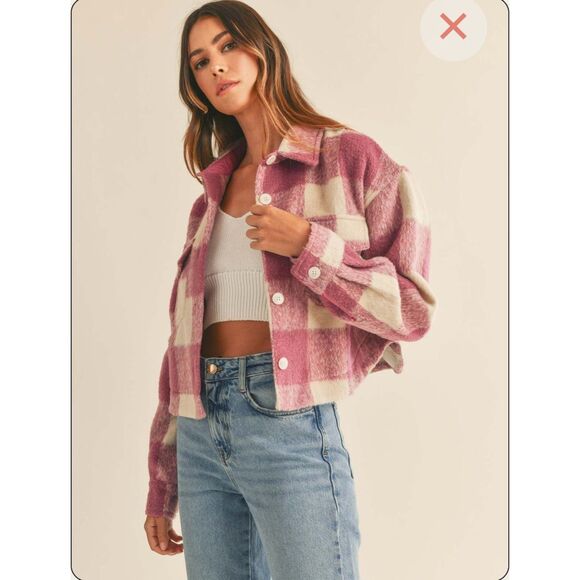 Mable Micah Brushed Fuzzy Textured Pink Plaid Crop Button Down Jacket size Small - Picture 11 of 11
